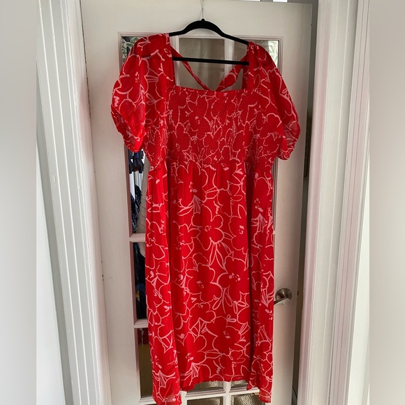 Wednesday’s Girl dress (red floral) - Picture 2 of 4